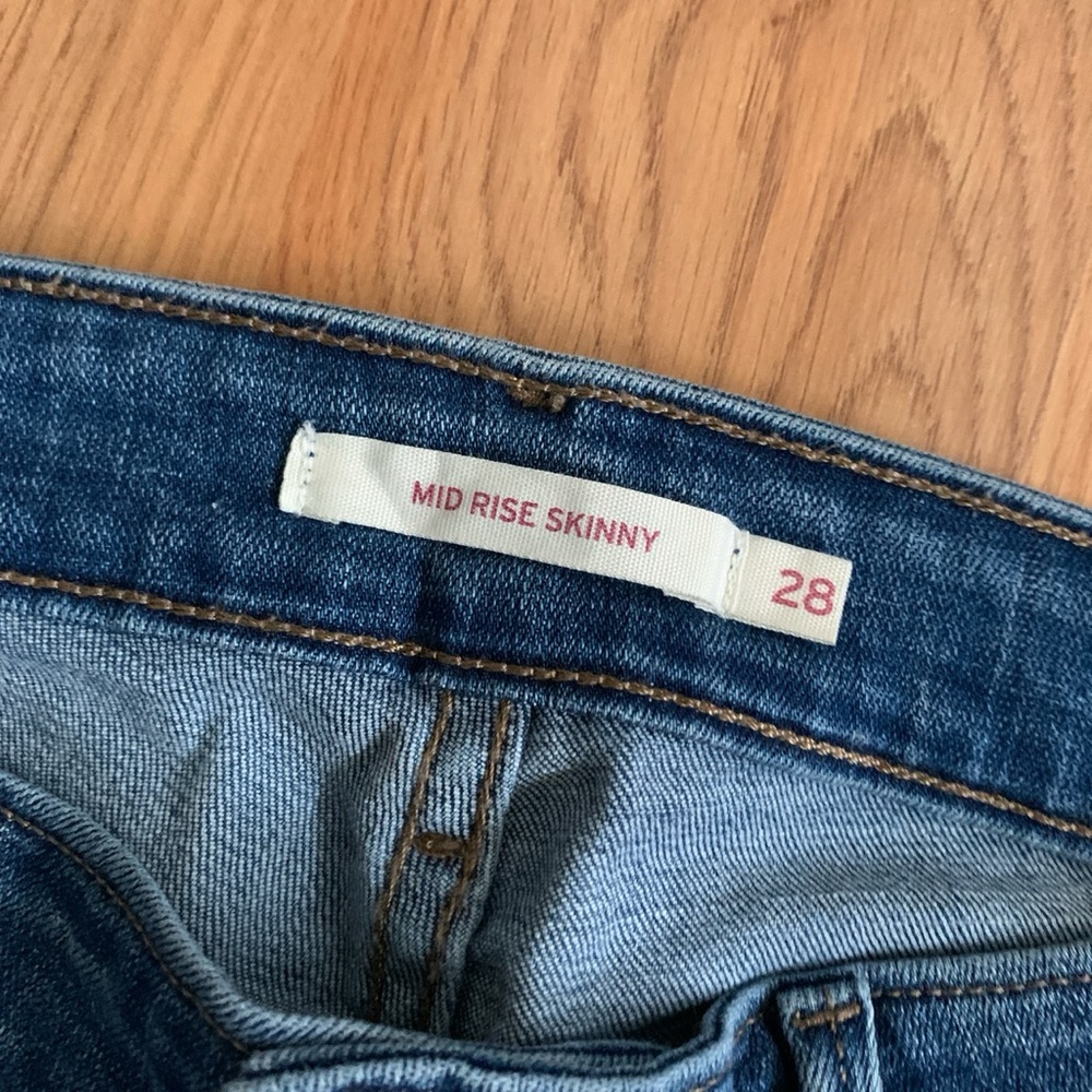 Blue jeans - Picture 3 of 4